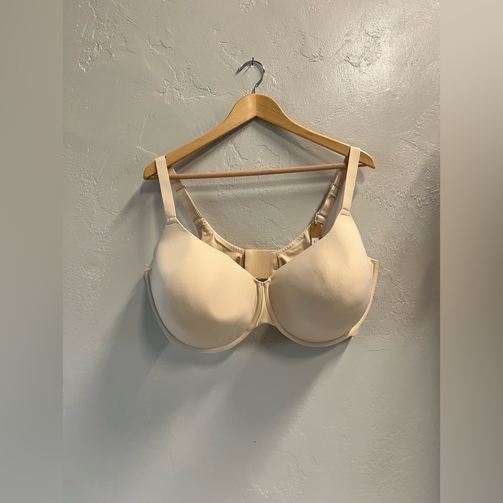 SKIMS Fits Everybody T-Shirt Bra 44DDDD NWT Sand Color